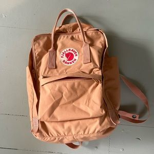 fjallraven kanken backpack